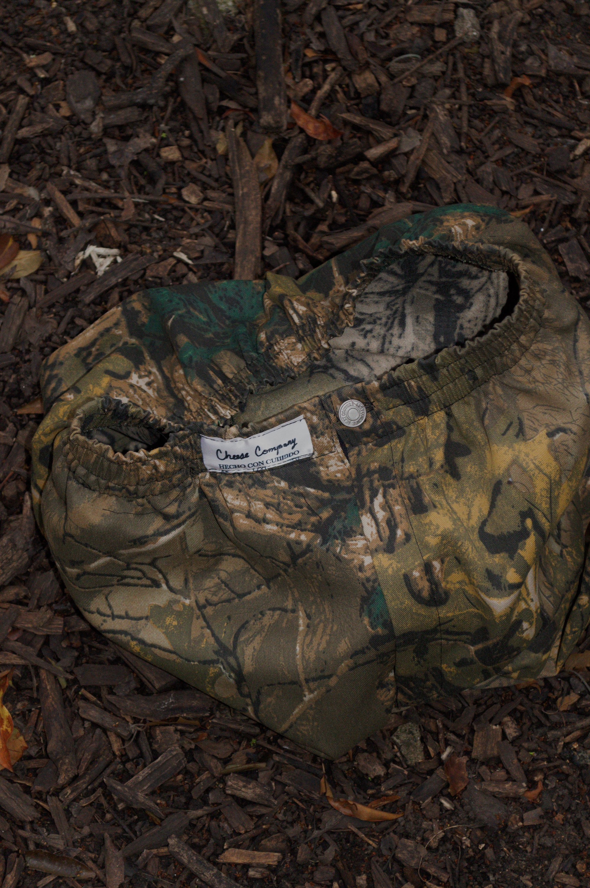 Pantalón Baggy “EnBajoPerfil” Camo Tree