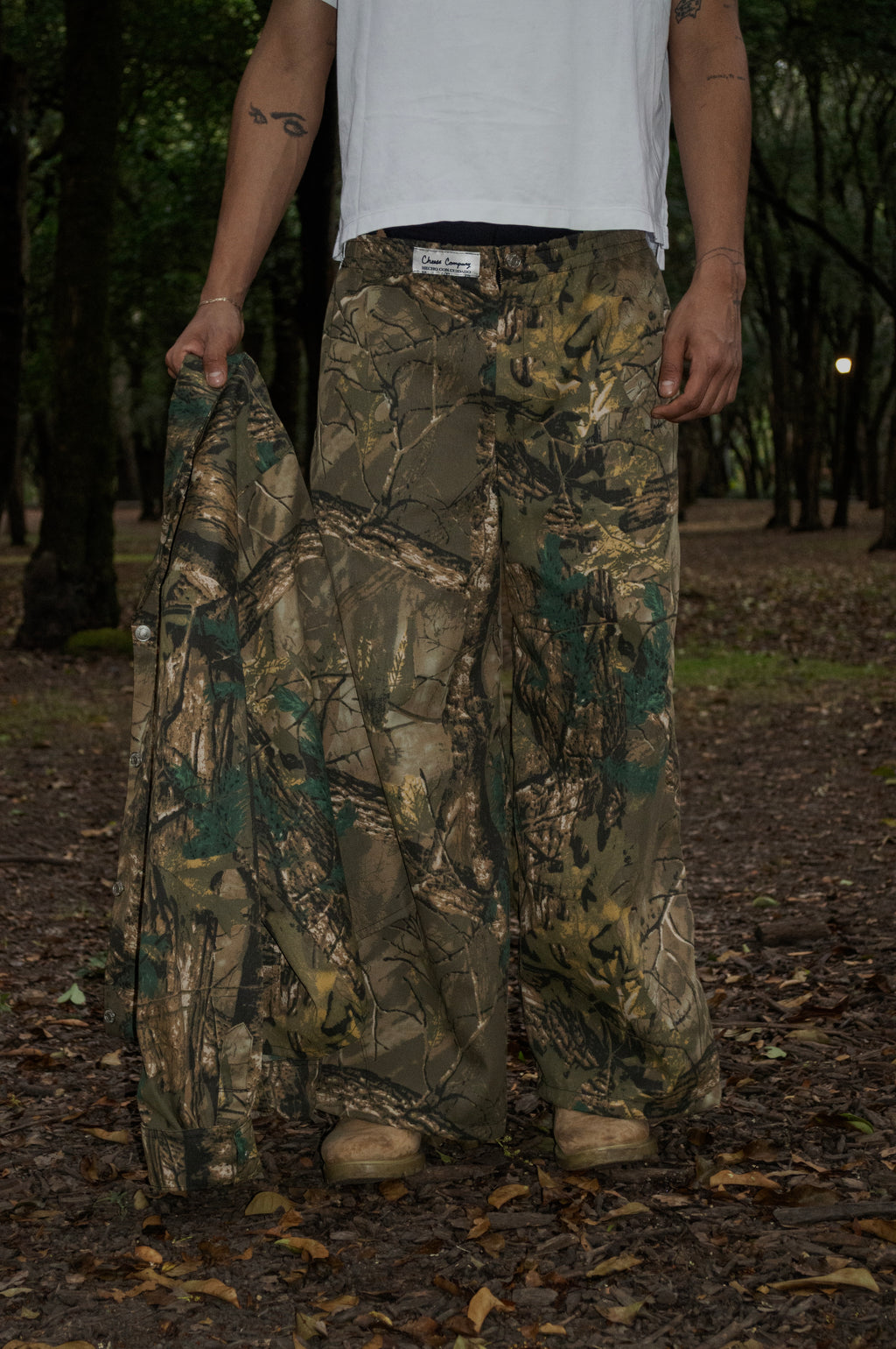 Pantalón Baggy “EnBajoPerfil” Camo Tree
