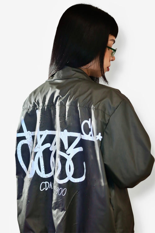 "Caminando Sobre El Agua" Drop No.16  Chamarra Impermeable